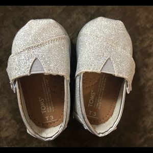 Toms Toddler Size 3 Silver Glitter Alparagata